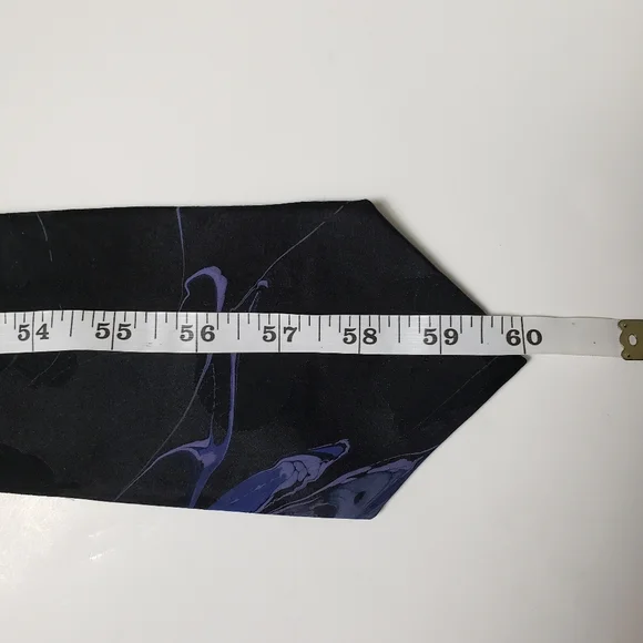 Like New Hand Painted 100% Silk Tie Cravat by De Lange Black Purple Abstract - Picture 7 of 7